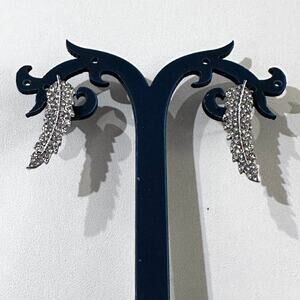 Rhinestone Feather stud earrings